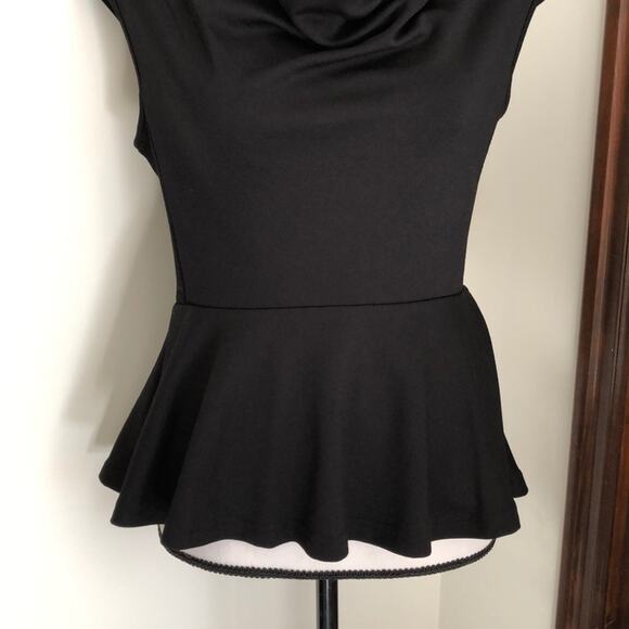 Cable and Gauge | Peplum Short Sleeve Top Size S - Picture 2 of 8